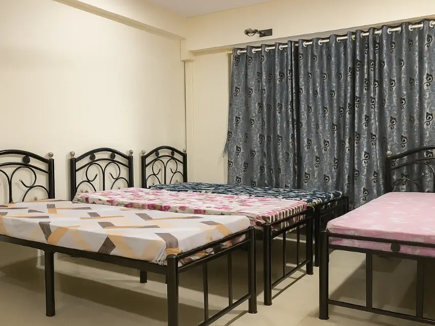 Best PG in Andheri East with single and sharing rooms