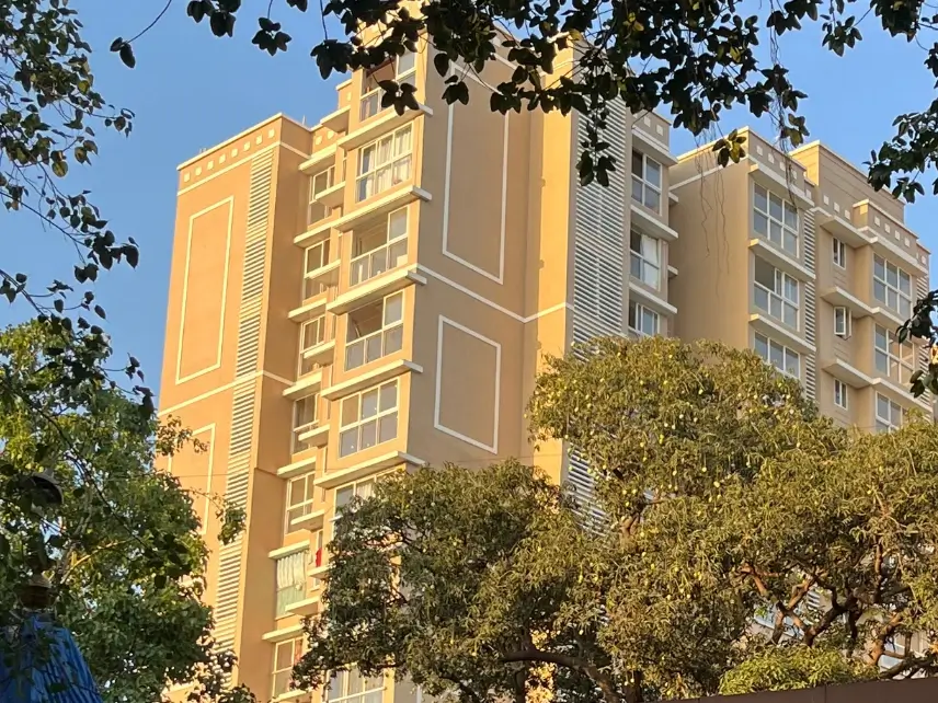 Modern furnished PG room near Chakala and JB Nagar Metro Station in Mumbai