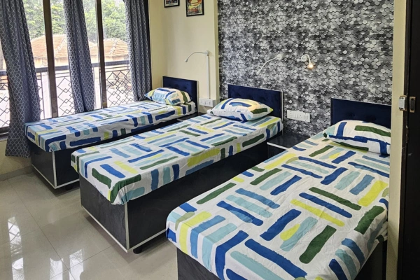 Near Station, Vile Parle West, pg in vile parle for student, male pg in vile parle